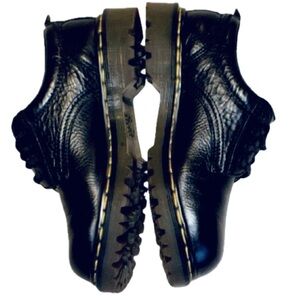DR. MARTENS 8833 Vintage Black Leather Oxfords Women’s US 7 (UK 5 /England Made)